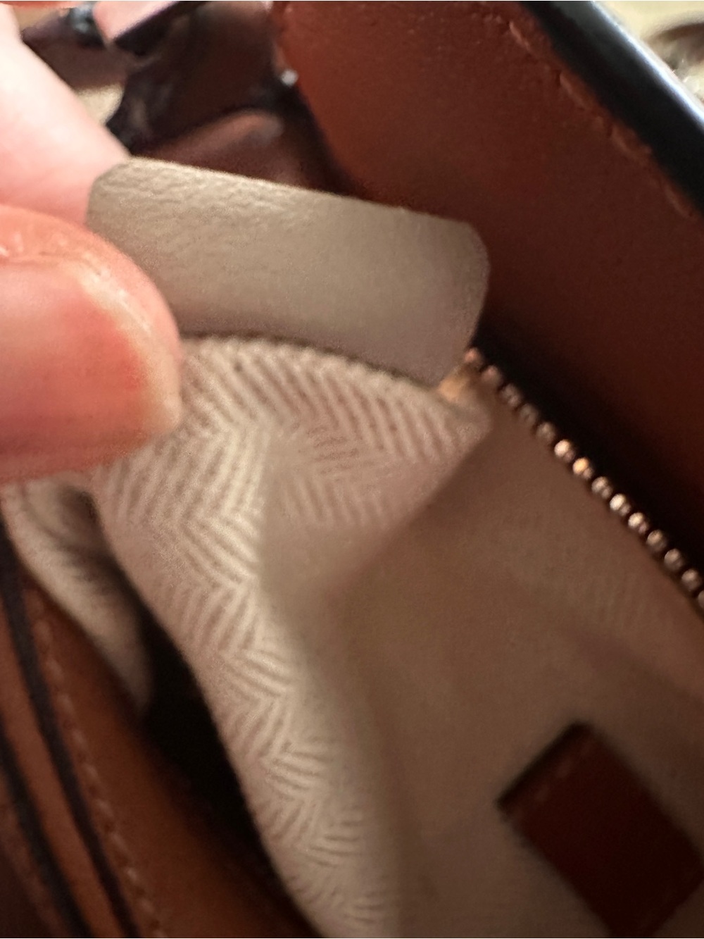 โSOLDโLoewe Puzzle Mini Shoulder Bag in Tan Leather - Picture 13 of 16